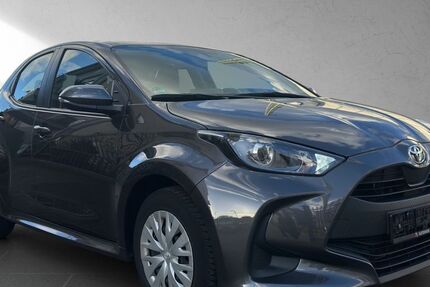 Toyota Yaris 68.000 km 12.890 € Troisdorf 53840