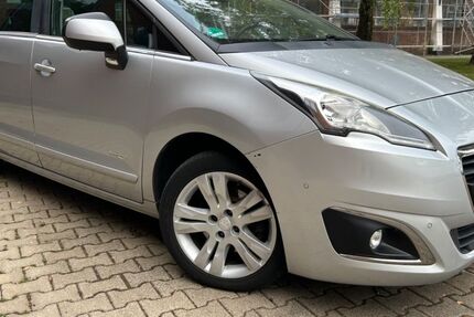 Peugeot 5008 173.000 km 4.690 € köln 51069