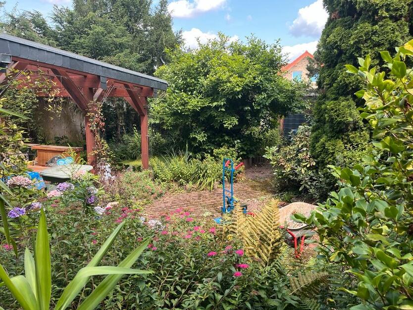 Zimmer für weibliche Mitbewohnerin