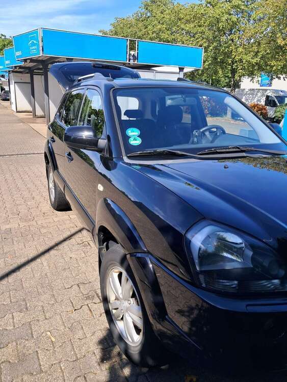 Hyundai TUCSON 125.000 km 4.299 € Bonn 53229