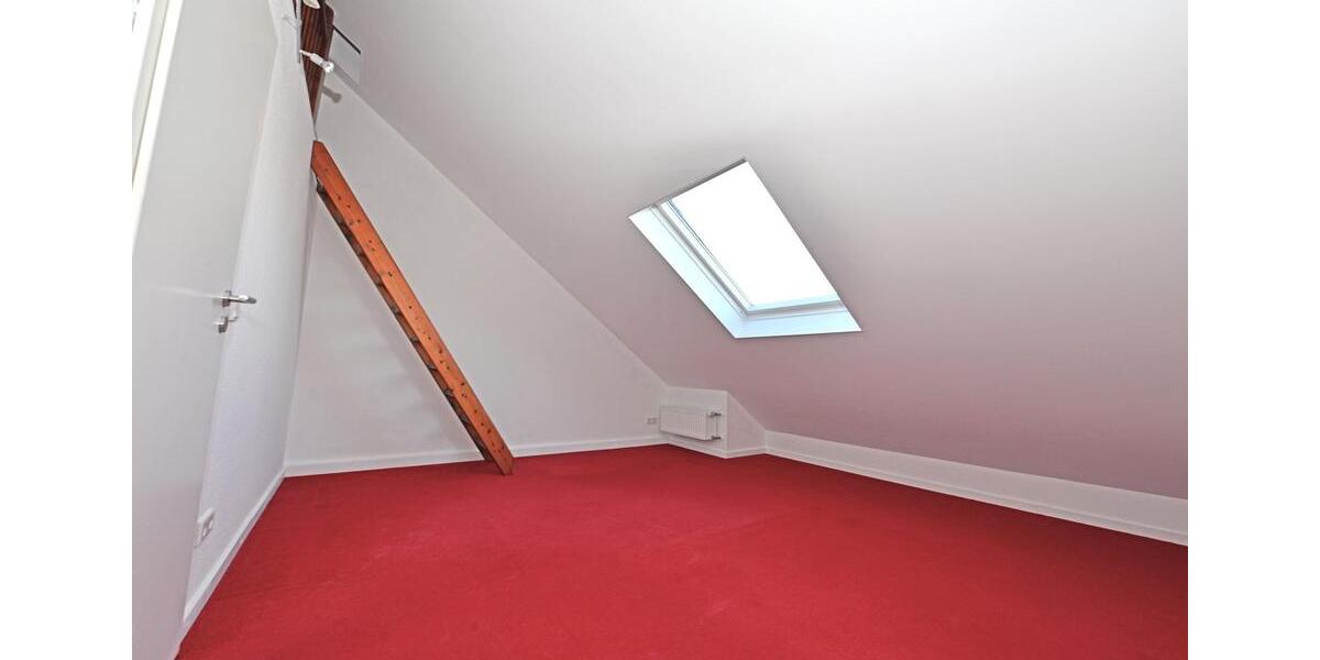 Reihenhaus Hennef (Sieg) - 5 Zimmer, 124 m&sup2;, 1.650&euro; | Angebot:24698246