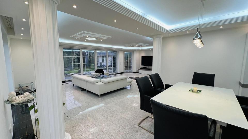 Mehrfamilienhaus, Wohnhaus Köln Lindenthal - 6 Zimmer, 266 m&sup2;, 3.150&euro; | Angebot:25756607