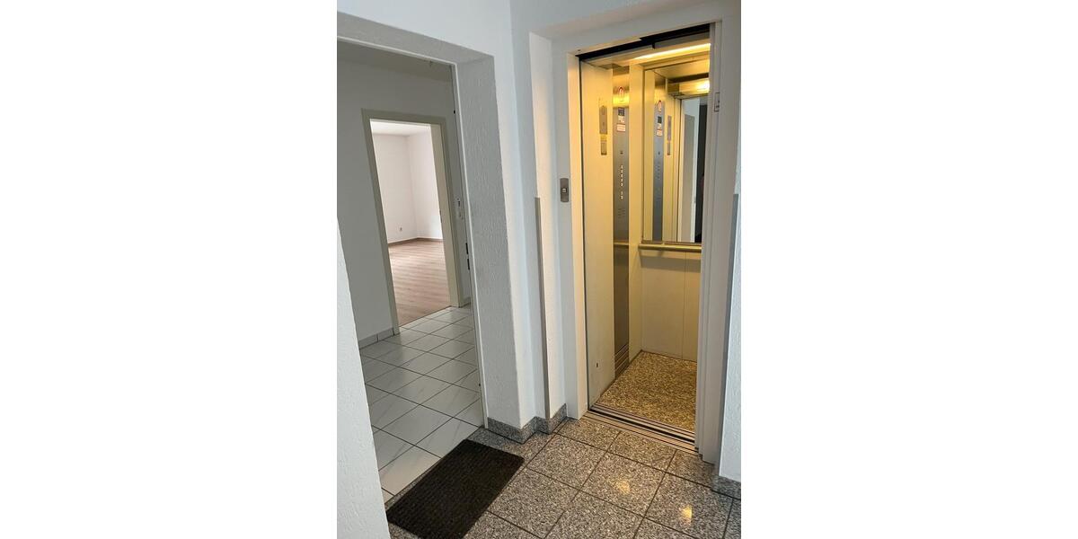 Etagenwohnung Bonn Gielgen - 2 Zimmer, 65 m&sup2;, 820&euro; | Angebot:24691730