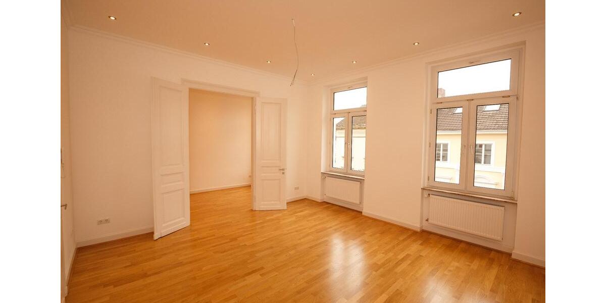 Etagenwohnung Bonn Gronau - 5 Zimmer, 120 m&sup2;, 1.800&euro; | Angebot:26349946