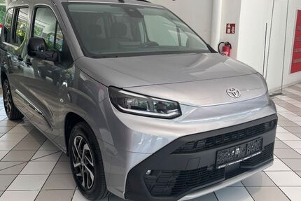 Toyota Proace (Verso) 13.780 km 26.990 &euro; Siegburg 53721