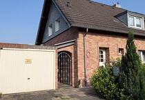 Familienidyll in Vogelsang: Doppelhaushälfte mit Einliegeroption
