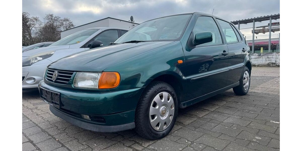 VW Polo 98.000 km 3.500 &euro; Bonn 53227