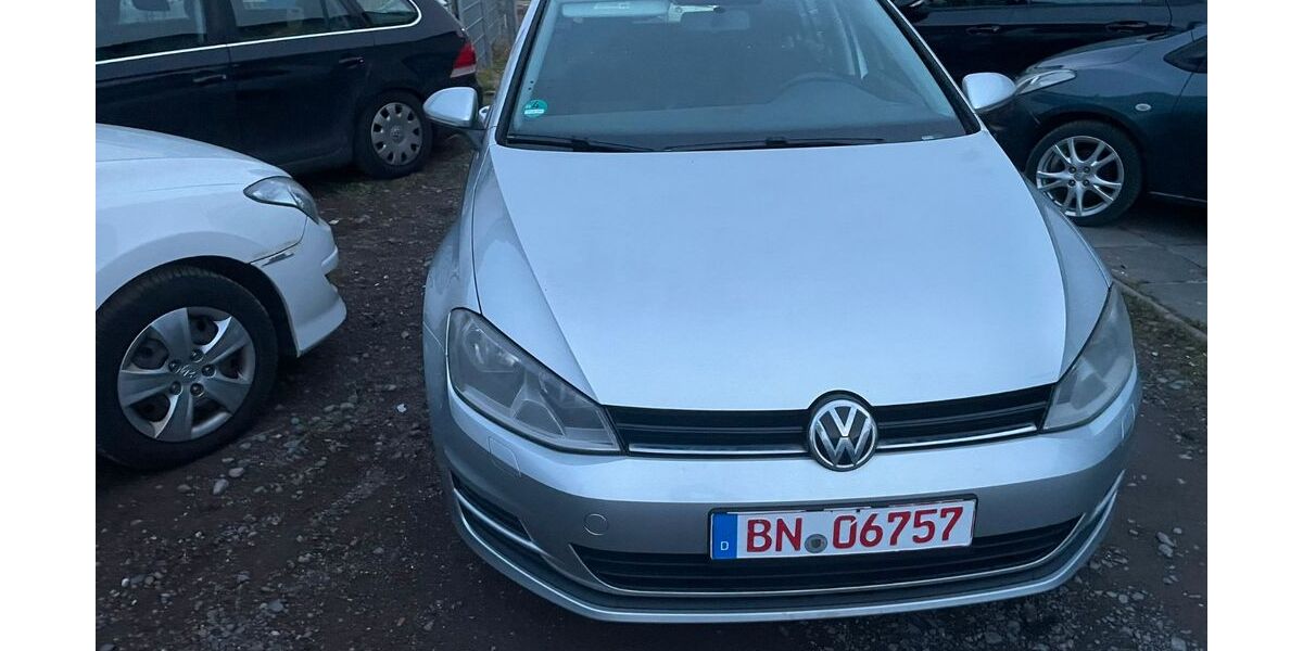VW Golf 248.000 km 4.700 &euro; Bonn 53227