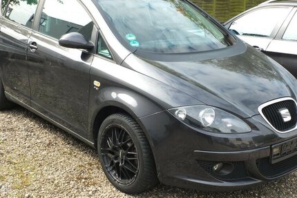 Seat Altea STYLE KLIMAAUTOMATIK NAVI PARCTRONIC 165.222 km 4.908 &euro; Köln 50858