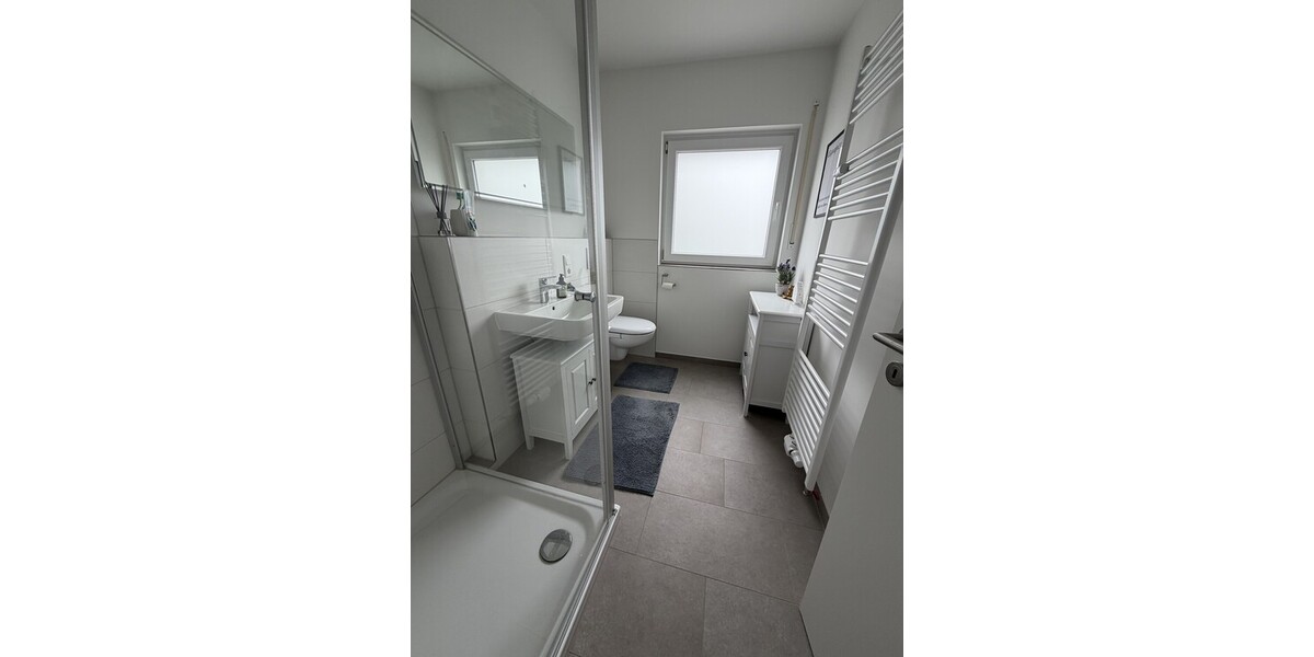 Moderne 4-Zimmer-Dachgeschosswohnung mit 2 Balkonen - Dachgeschoßwohnung Königswinter | Angebot:26931493