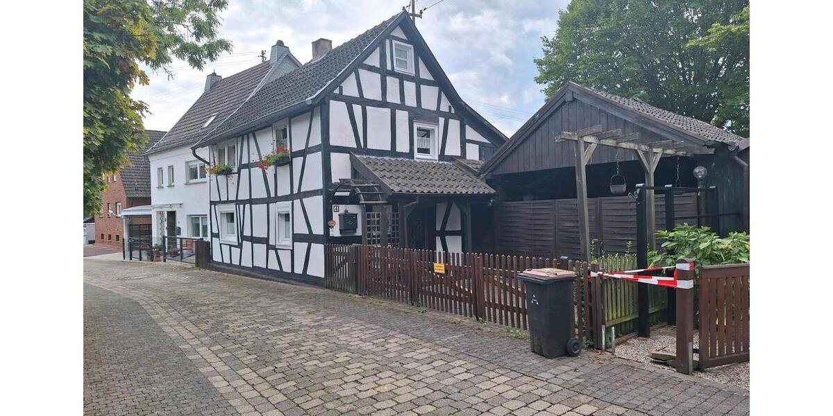 Einfamilienhaus Hennef (Sieg) - 4 Zimmer, 120 m&sup2;, 349.000&euro; | Angebot:27534201