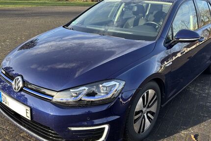 VW Golf 63.000 km 15.750 &euro; Rheinbach 53359