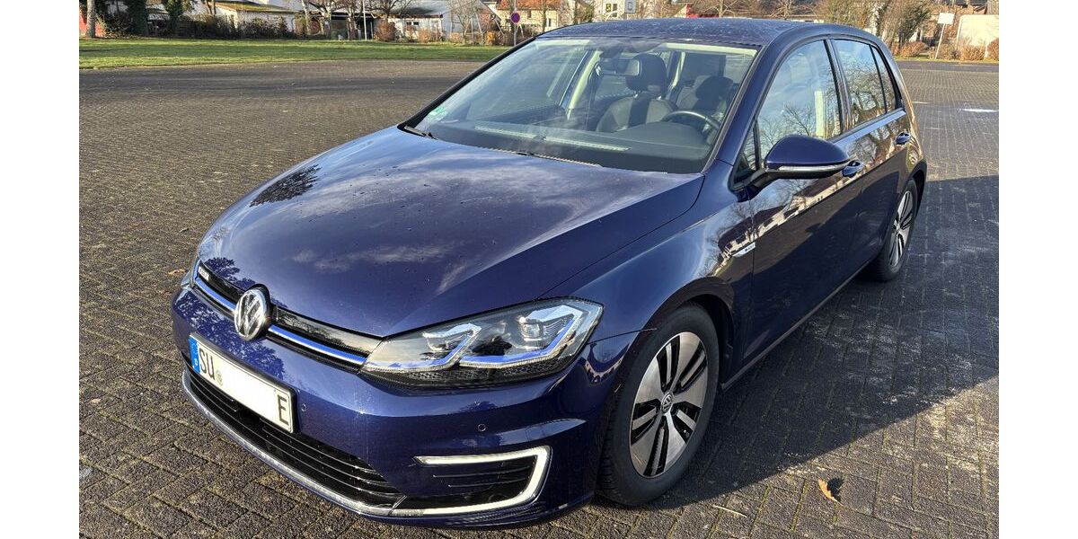 VW Golf 63.000 km 15.750 &euro; Rheinbach 53359