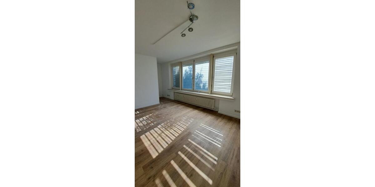 Erdgeschoßwohnung Bonn Hardtberg - 4 Zimmer, 100 m&sup2;, 2.150&euro; | Angebot:25824139