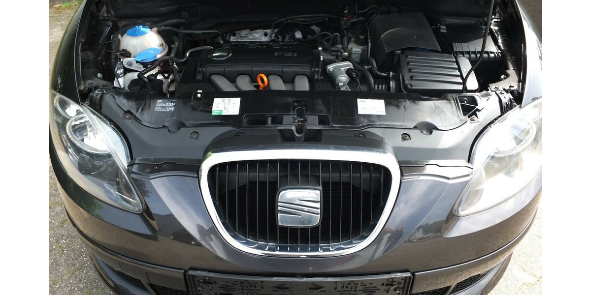 Seat Altea STYLE NAVI AHK KLIMAAUT PARKPILOT neuer Zahn 162.222 km 4.908 &euro; Köln 50858