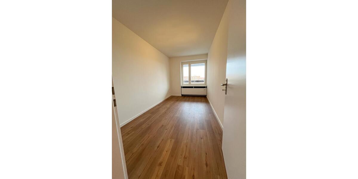 Etagenwohnung Köln Rodenkirchen - 6 Zimmer, 150 m&sup2;, 2.400&euro; | Angebot:26444031