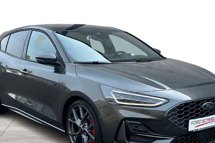 Ford Focus 7.850 km 36.490 &euro; Rösrath 51503