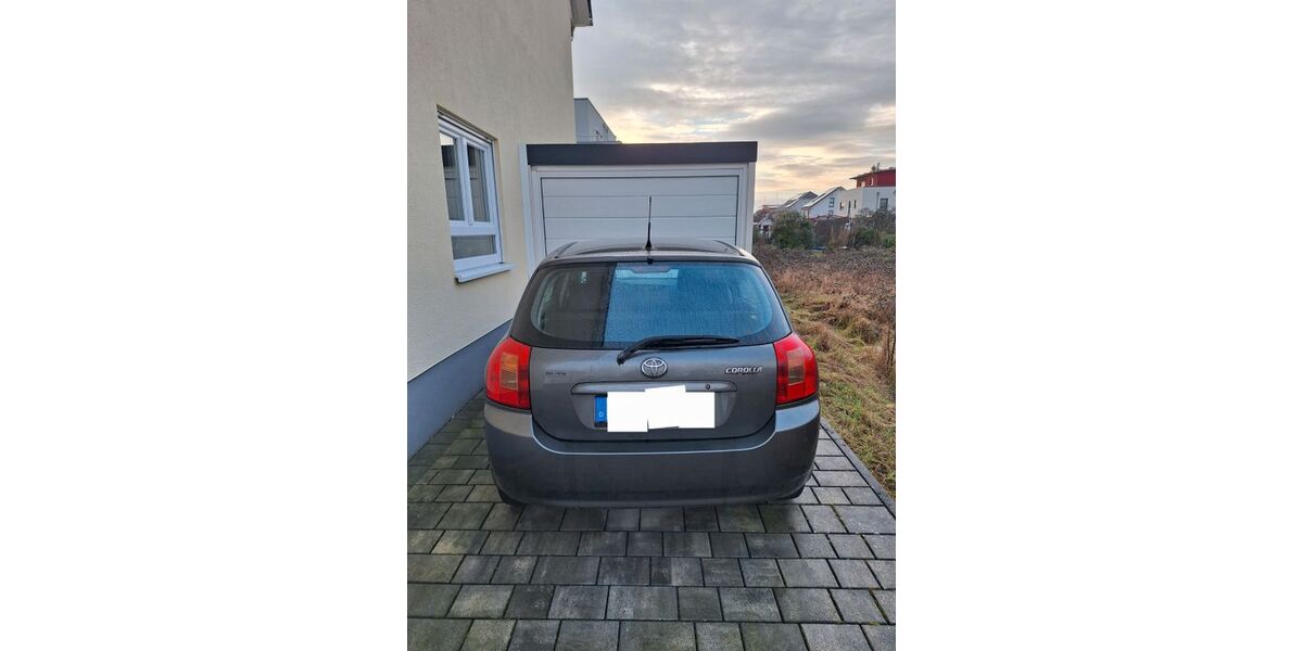 Toyota Corolla 106.000 km 3.000 &euro; Bonn 53225