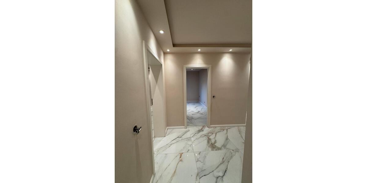 Erdgeschoßwohnung Köln Kalk - 3 Zimmer, 80 m&sup2;, 1.590&euro; | Angebot:25894306