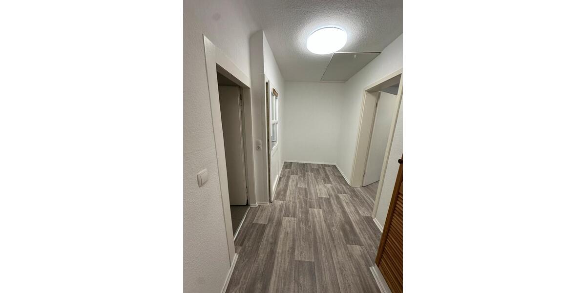 Dachgeschoßwohnung Siegburg - 3 Zimmer, 67 m&sup2;, 1.045&euro; | Angebot:25867909