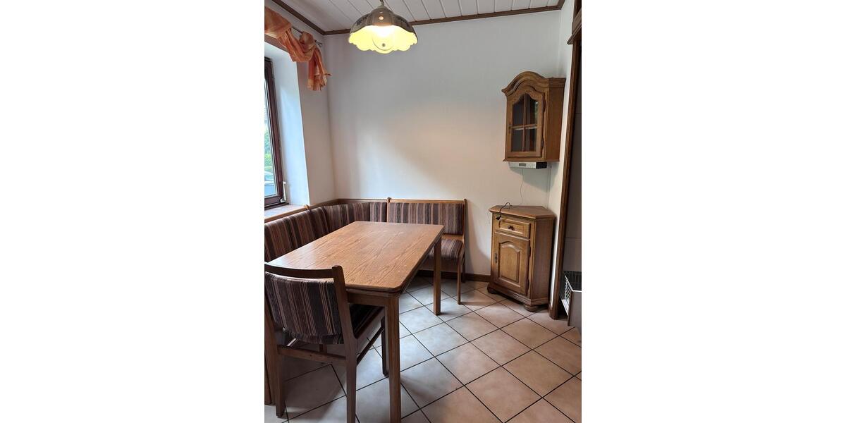 Erdgeschoßwohnung Bergisch Gladbach Alt-Frankenforst - 3 Zimmer, 83 m&sup2;, 1.100&euro; | Angebot:26426278