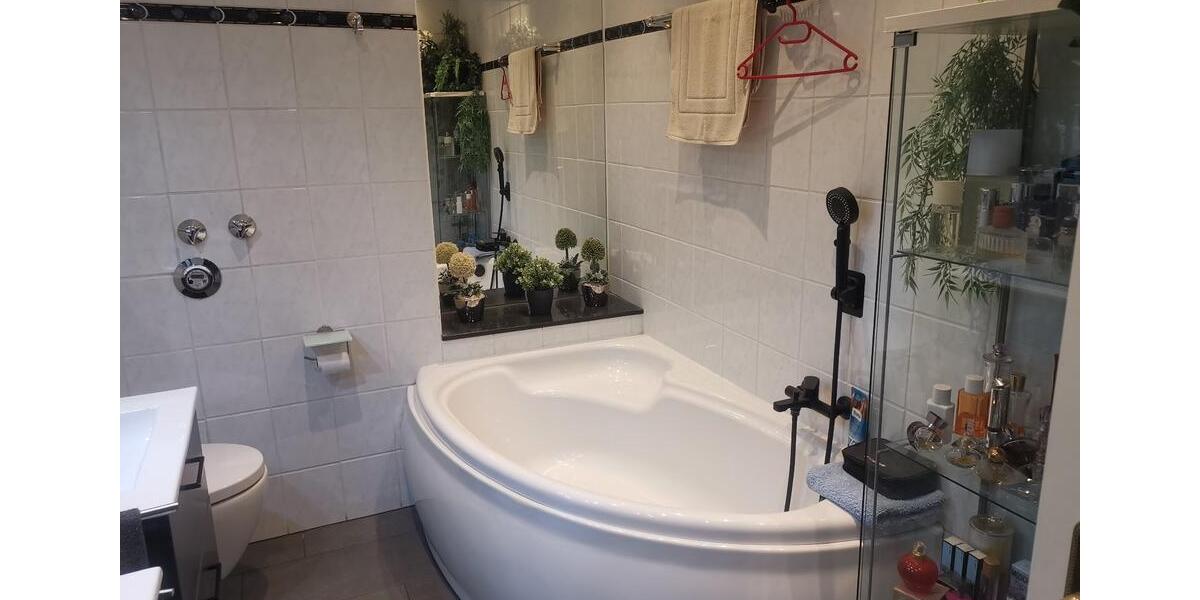 Etagenwohnung Köln Lindenthal - 3 Zimmer, 99 m&sup2;, 375.000&euro; | Angebot:24748162