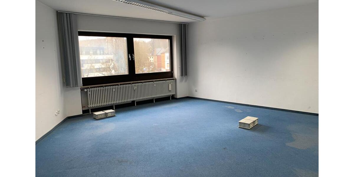 Eitorf-Zentrum: Büro- & Praxisflächen im Zentrum. zimmer