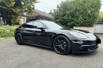 Porsche Panamera 94.000 km 58.099 € Köln 51063