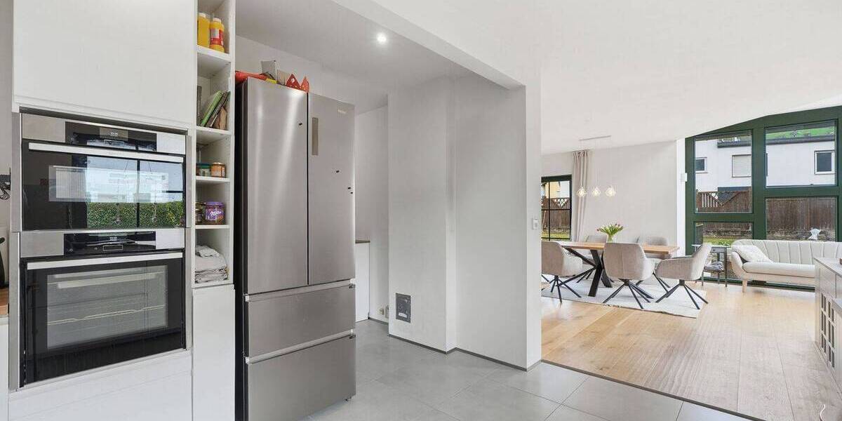 Einfamilienhaus Bad Neuenahr-Ahrweiler Bad Neuenahr - 7 Zimmer, 220 m&sup2;, 525.000&euro; | Angebot:26036850