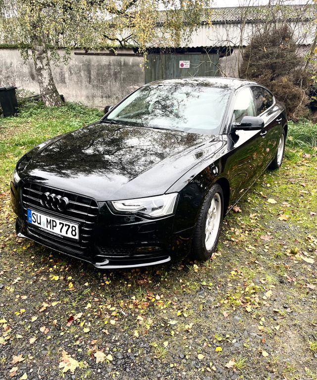 Audi A5 143.000 km 15.650 € Hennef 53773