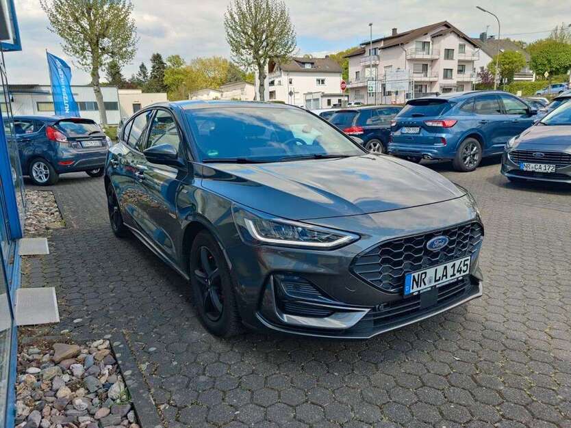 Ford Focus 27.508 km 25.990 € Rheinbreitbach 53619