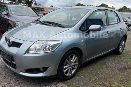 Toyota Auris 180.000 km 5.999 &euro; Euskirchen 53879
