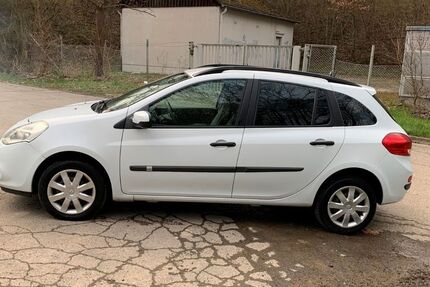 Renault Clio 157.041 km 3.450 &euro; Sinzig-Löhndorf 53489