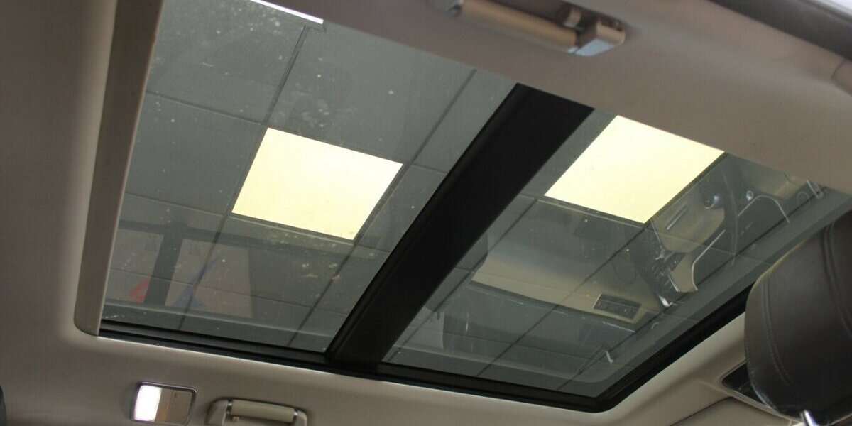 Land Rover Range Rover 4.4 SDV8 Vogue 182.940 km 27.980 &euro; Euskirchen 53881