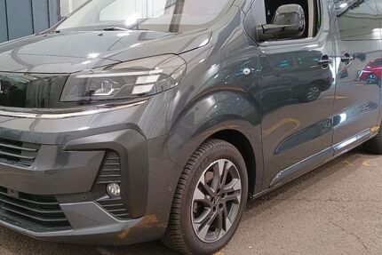 Opel Zafira Life 30.632 km 32.600 &euro; Eitorf 53783