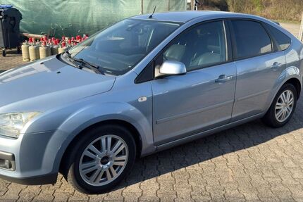 Ford Focus 147.879 km 2.949 &euro; Köln 51145