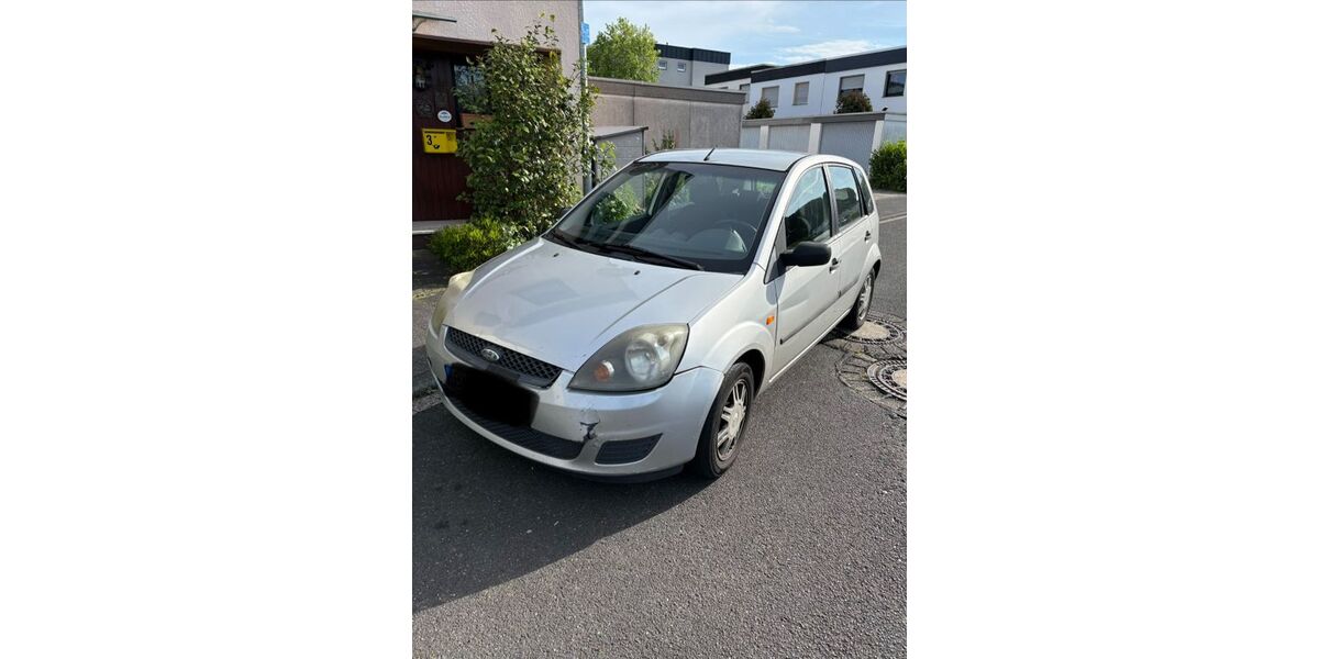 Ford Fiesta 230.000 km 890 &euro; Meckenheim 53340