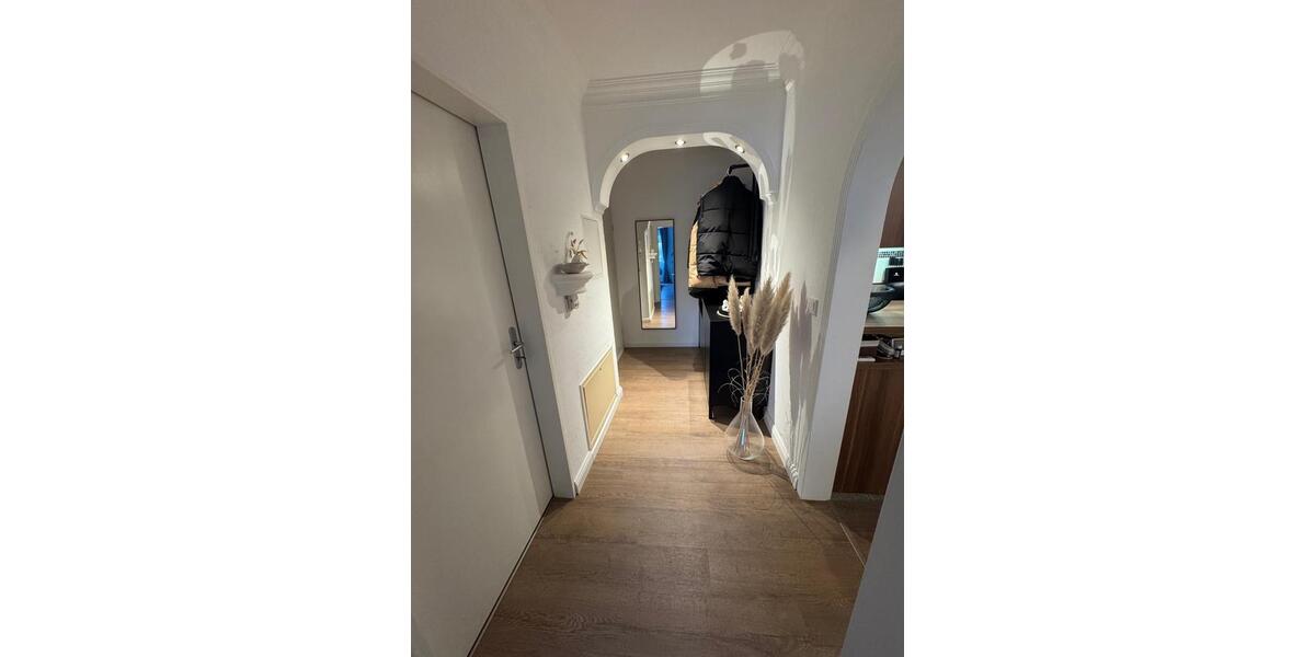 Etagenwohnung Hennef (Sieg) - 3 Zimmer, 75 m&sup2;, 289.000&euro; | Angebot:24307622