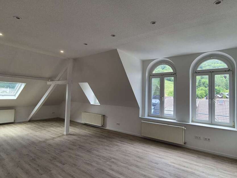 Wohnung zum Mieten in Bad Neuenahr-Ahrweiler 1.050 € 87.55 m²