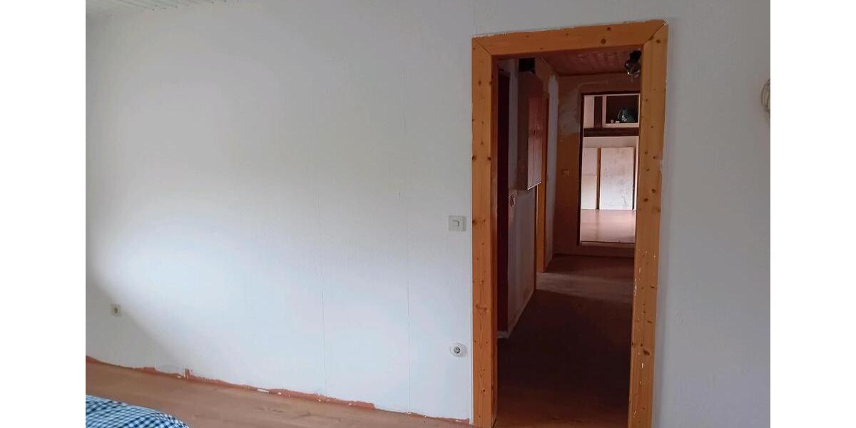 Einfamilienhaus Hennef (Sieg) - 7 Zimmer, 130 m&sup2;, 155.000&euro; | Angebot:24733420