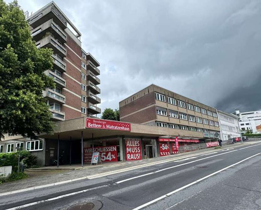 Einzelhandel in Bergisch Gladbach 3.525 € 282 m²