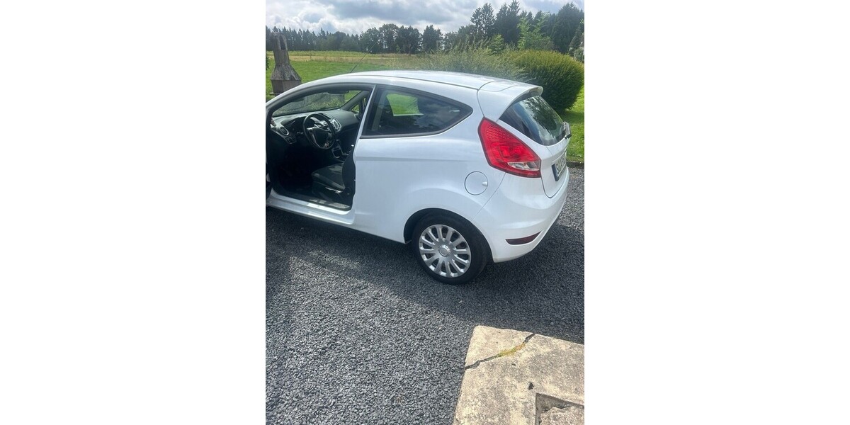 Ford Fiesta 142.800 km 5.300 &euro; Swisttal 53913