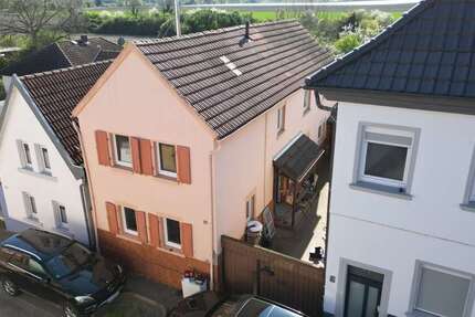 Haus zum Kaufen in Ludwigshafen am Rhein 380.000 € 180 m²