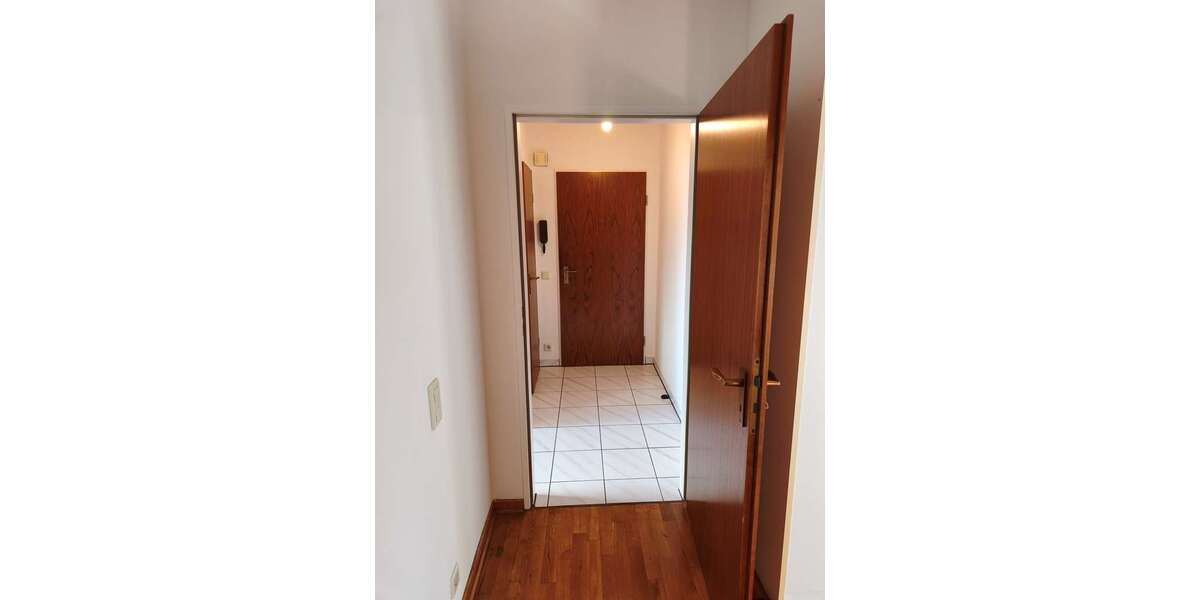 Etagenwohnung Bonn Pennenfeld - 2 Zimmer, 74 m&sup2;, 890&euro; | Angebot:26492957