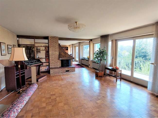 Haus zum Kaufen in Bonn Ippendorf 850.000 € 243 m² 6 zimmer