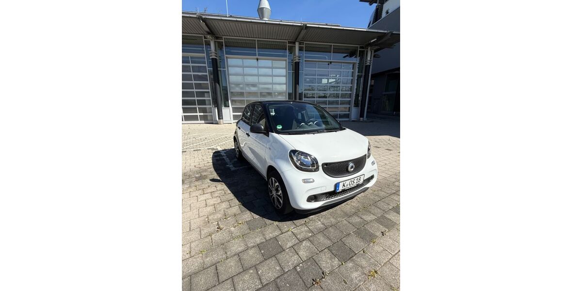 Smart ForFour 77.300 km 9.799 &euro; Köln 50823