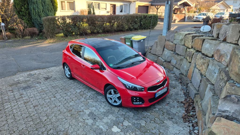 Kia ceed / Ceed 158.400 km 9.100 &euro; Much 53804