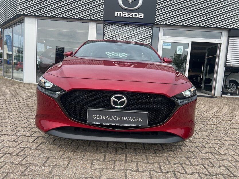 Mazda 3 86.135 km 16.900 € Erftstadt 50374