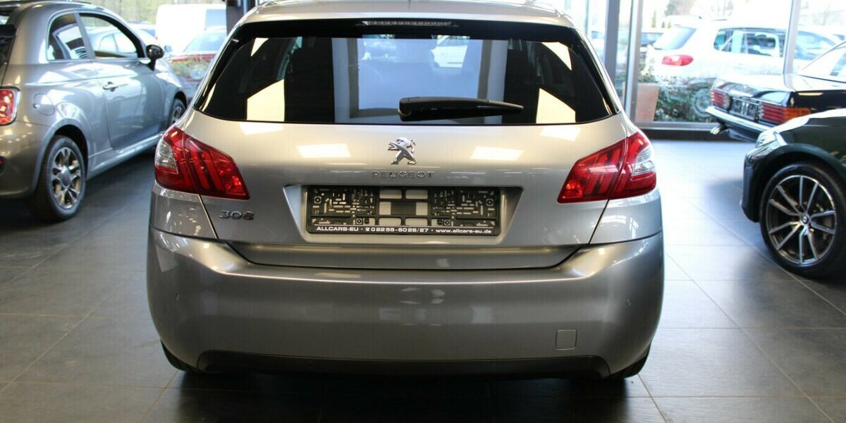 Peugeot 308 1.5 BlueHDi Allure Pack 61.193 km 13.980 &euro; Euskirchen 53881