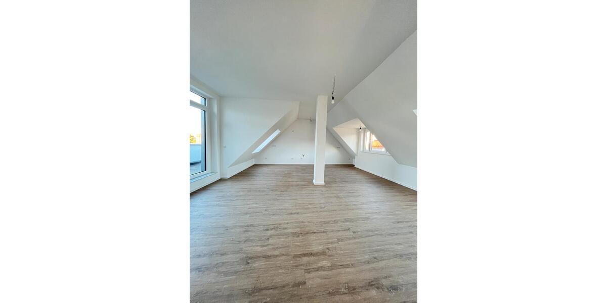 Dachgeschoßwohnung Siegburg - 3 Zimmer, 100 m&sup2;, 1.280&euro; | Angebot:25854384